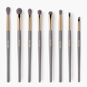 Complete Eye Brush 8-Piece Set
TERRE MERE